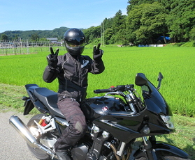 栄輪堂 早朝のスポーツツーリング