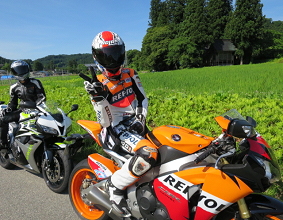 栄輪堂 早朝のスポーツツーリング