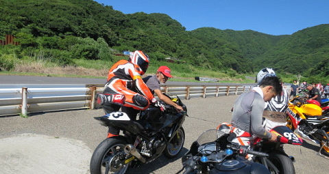 灼熱の「間瀬4時間耐久レース」